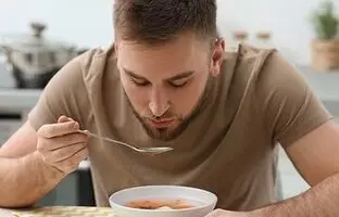 خوردن غذایی که دوست نداریم چه بلایی سر بدنمان می‌آورد؟