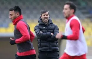 
تکلیف سرمربی جدید پرسپولیس امروز مشخص می‌شود!

