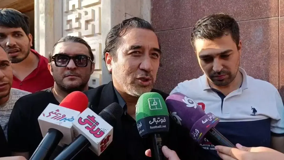  عصبانیت فوق‌العاده شدید خداداد عزیزی سرپرست تراکتور بعد بازی + ویدئو