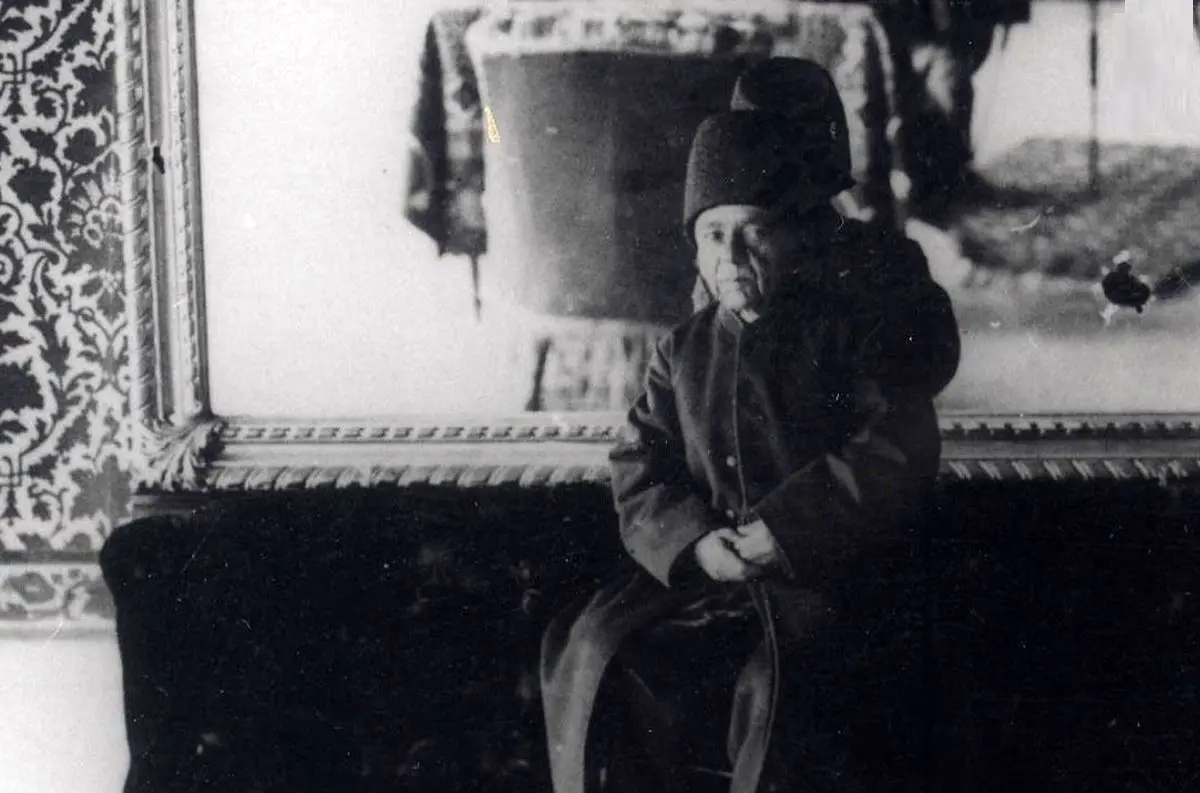 از عکس هنری آغامحمدخان تا خواب نصرالله‌خان در تلگراف‌خانه + تصاویر