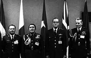 سنتو در قاب عکس: تاریخ ایران در یک تصویر 