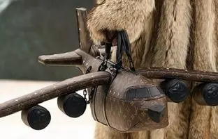 کیف دستی که از هواپیمای واقعی گران‌تر است! + تصاویر