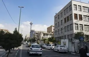 عکس قدیمی؛ «گیشا، وقتی یک خانه داشت و اطراف اش بیابان بود»؛ سال 44 