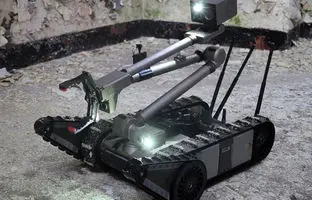 ربات PackBot ۵۲۵ با قابلیت‌هایی مانند خنثی‌سازی بمب و انجام عملیات امدادی + ویدئو