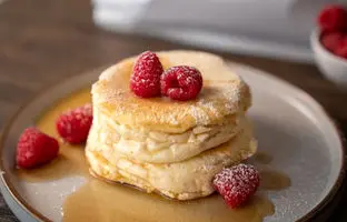 خوشمزه بپزید؛ طرز تهیه پنکیک ژاپنی یا پفکی + ویدئو