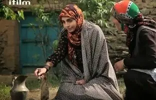 «مارالِ جوان» سریال آنام در دوران کودکی و در کنار برادرش