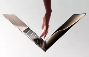 لپ‌تاپ آنر مجیک‌بوک آرت 14 (2025) با پردازنده اینتل و ابزارهای هوش مصنوعی معرفی شد