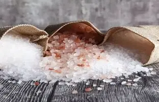 ۱۰ روش عالی برای از بین بردن شوری غذا