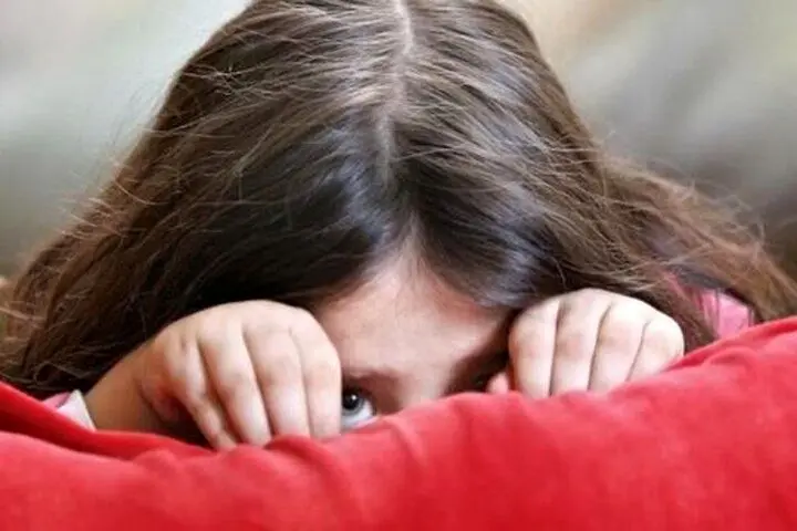 اشتباه والدین که موجب ادامه ترس کودکان می‌شود