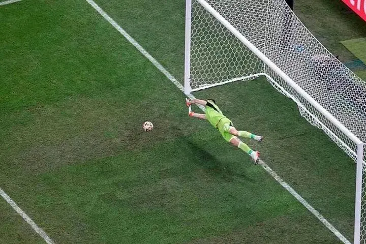 ۱۰ دروازه‌بان برتر تاریخ فوتبال