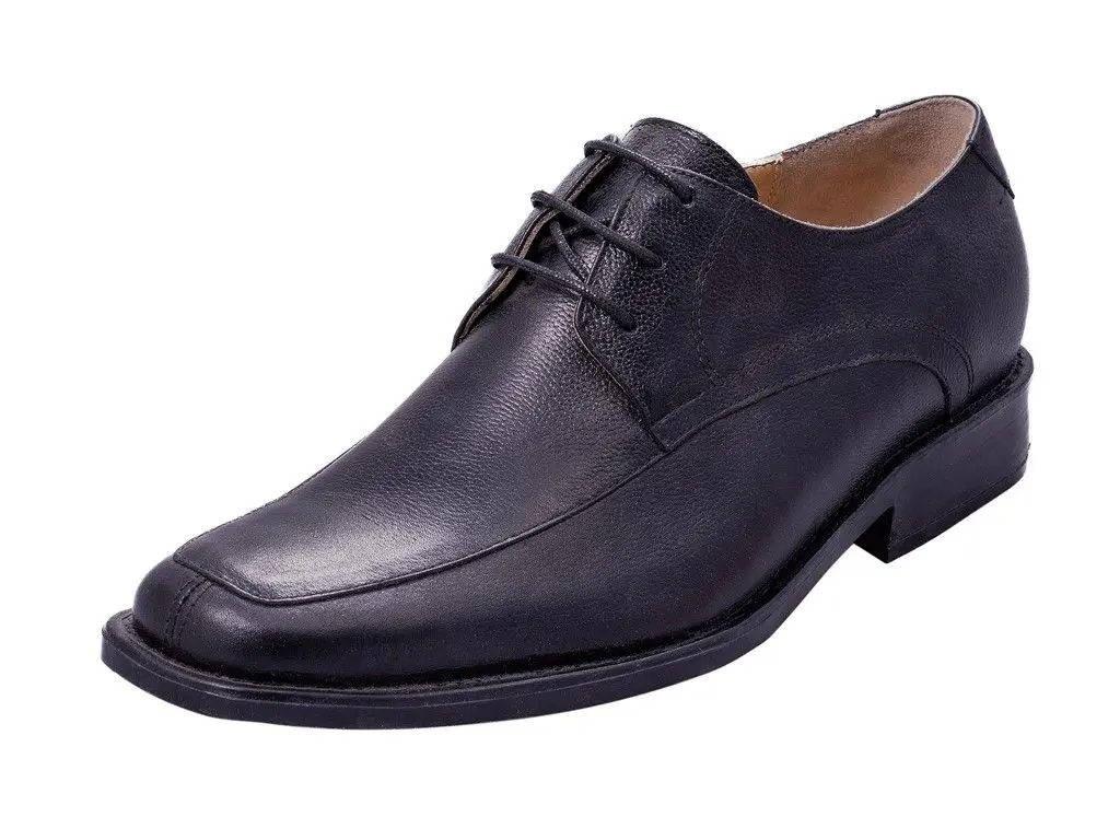 کفش‌های دوره هخامنشی به این شکل بودند