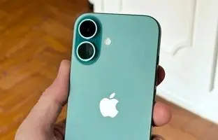 کدام آیفون‌ها «iOS 26» را دریافت می‌کنند؟