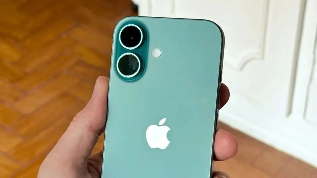 کدام آیفون‌ها «iOS 26» را دریافت می‌کنند؟