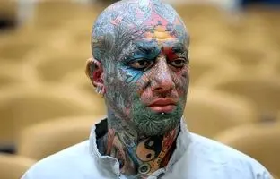 درخواست جدید تتلو: مرا تبعید کنید/ نه قهرمانم، نه قدیس، می‌خواهم عادی زندگی کنم