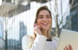 ۹ نشانه‌ای که تو رو از زنانی با پرستیژ جدا می‌کند