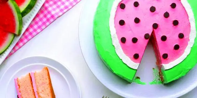 طرز تهیه کیک‌ بستنی هندوانه‌ ای برای شب یلدا