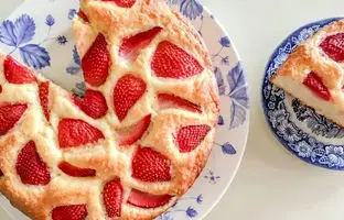 خوشمزه بپزید؛ خوشمزه‌ ترین دستور پخت کیک توت فرنگی