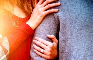 8نشانه‌ زوج‌هایی که صرفا «تظاهر می‌کنند که عاشق هستند» 