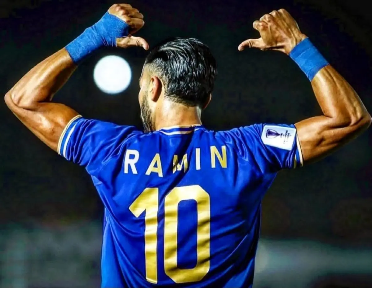 محرومیت رامین رضاییان به خاطر در آغوش گرفتن هوادار زن؟
