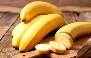 خوردن موز ناشتا چه بلایی سرمان می‌آورد؟