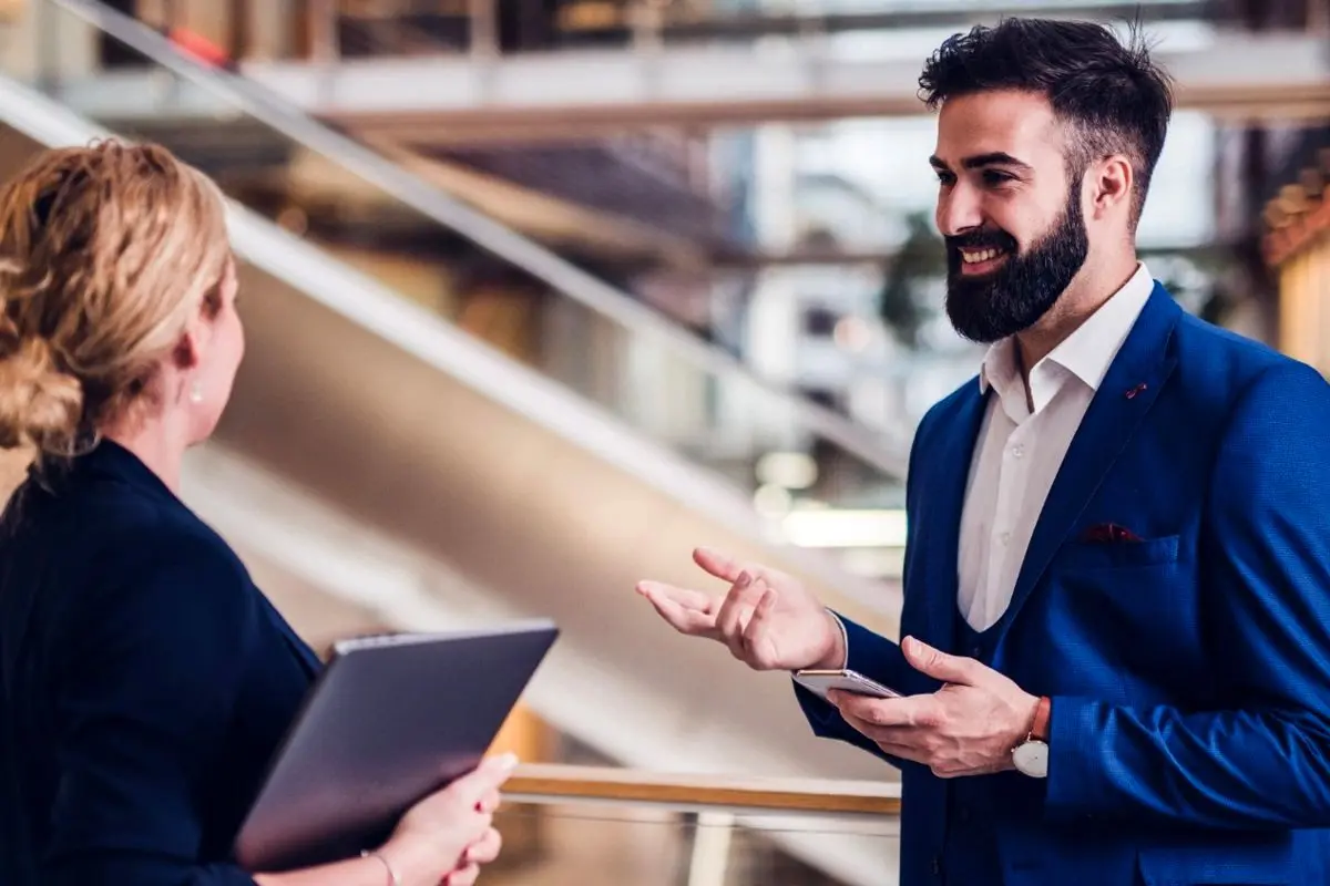 چرا مردان فکر می‌کنند که از زنان باهوش‌ترند؟