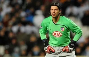 نجات دروازه ای که در تاریخ فوتبال ماندگار شد + ویدئو