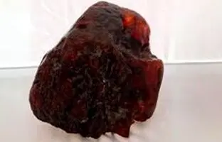 یک تکه سنگ از خانه مادربزرگ، 1.1 میلیون دلار قیمت‌گذاری شد! + ویدئو