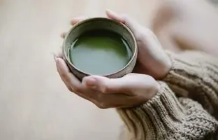 تفاوت چای ماچا با ماچا لاته + تهیه ماچا لاته به روش کافه ها