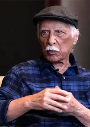  «بهرام بیضایی» در دوران نوجوانی؛ اواخر دهه ۲۰ 