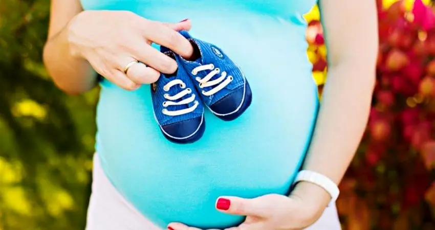  جنین پسر در کدام سمت رحم قرار دارد؟ 