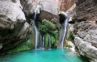 ۲ آبشار تنکابن مازندران با فضایی بهشتی برای پیک‌نیک