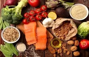 چه مواد غذایی‌ای به غلبه بر خستگی کمک می‌کنند؟