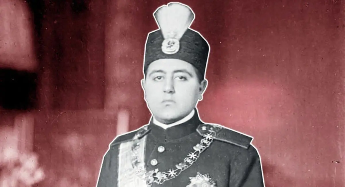احمد شاه قاجار ۱۰۳ سال پیش همراه با رضاخان سردارسپه