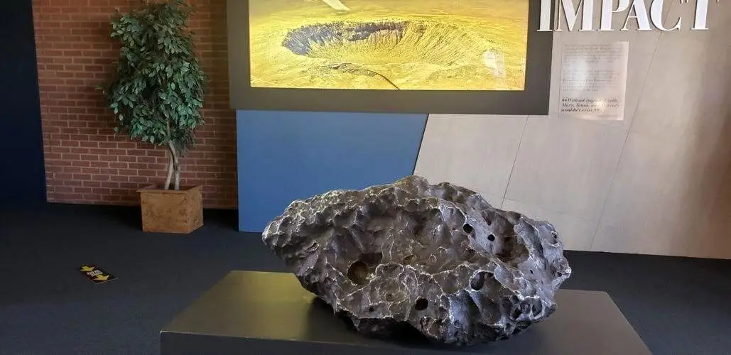 شواهد جدید از برخورد شهاب‌سنگی که میدان گرانشی قطب جنوب را تغییر داد