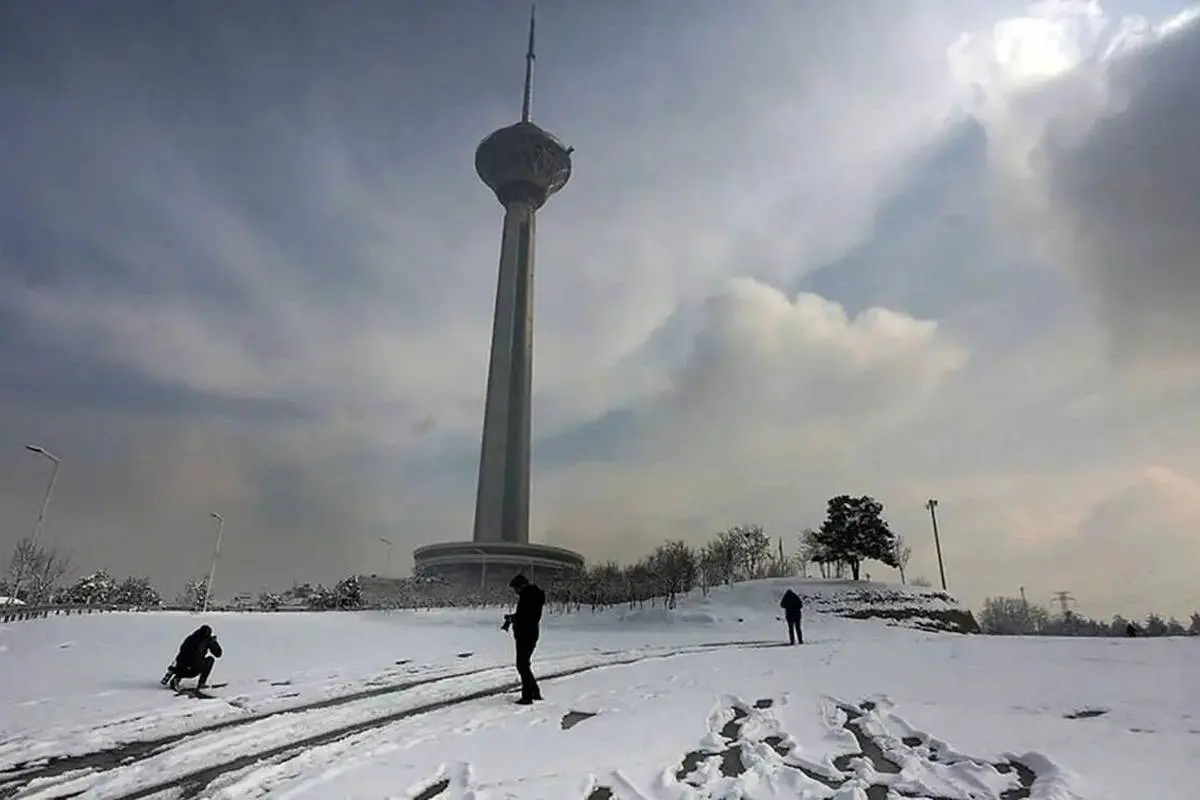 استاندار: تهران فردا تعطیل نیست
