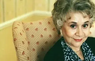 جوآن پلورایت در خانه سالمندان درگذشت
