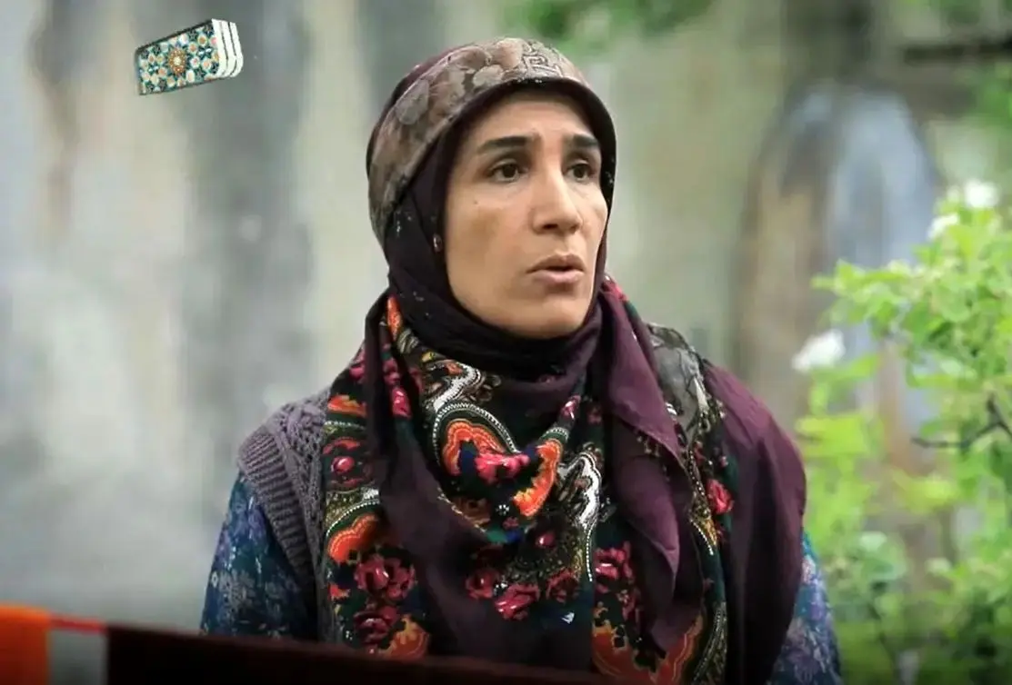 رستوران گردی «کبری و آبا جهان» سریال آنام