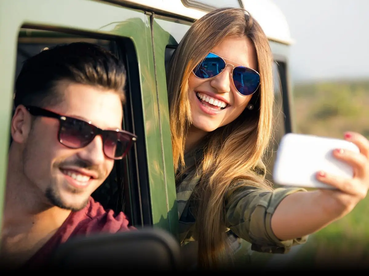 معادل فارسی کلمه «سِلفی» چیست؟
