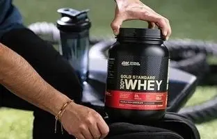  مصرف پروتئین وی باعث ریزش مو می‌شود؟ 