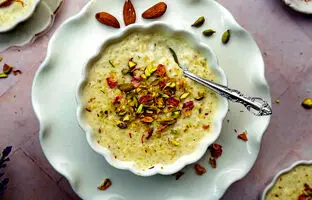 طرز تهیه فرنی اصفهانی ویژه افطاری