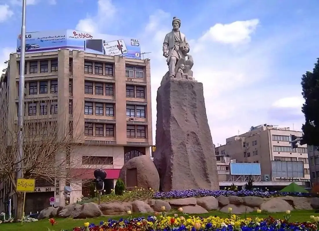  تغییر شکل «میدان فردوسی» در دهه 20، 50 و سال 1403