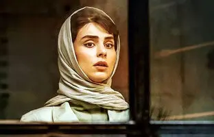 
تصویری از لاله مرزبان در پشت صحنه سریال آبان 