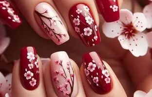 مدل ناخن ترند ۱۴۰۴؛ 8 مدل ناخن گلی و بهاری برای استایلی فانتزی