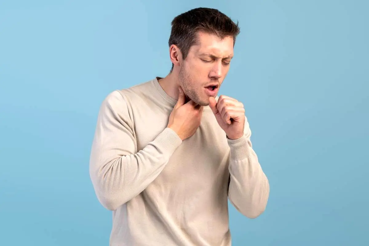 اگر در تنهایی غذا در گلویتان پرید چه کنید؟ + ویدئو