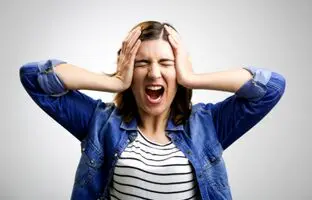 آیا شما هم دچار «اعتیاد به استرس» هستید؟ ۶ روش کاربردی برای رهایی از این رنج
