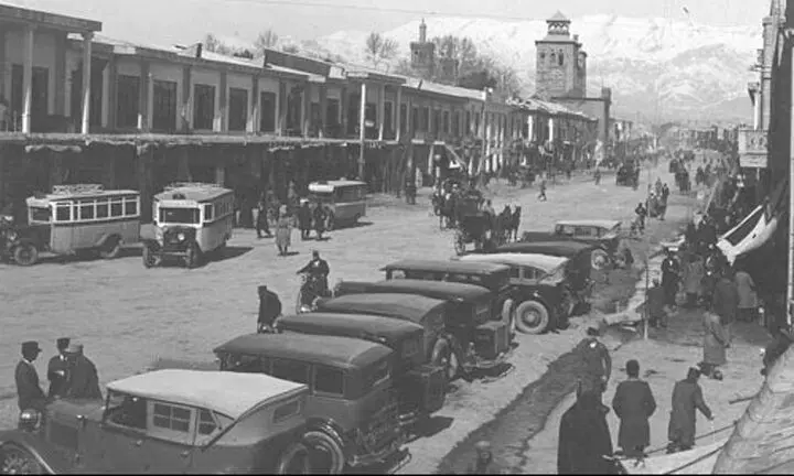 عکس قدیمی: نوروز ۱۳۲۰ بهترین خیابان پایتخت کجا بود؟
