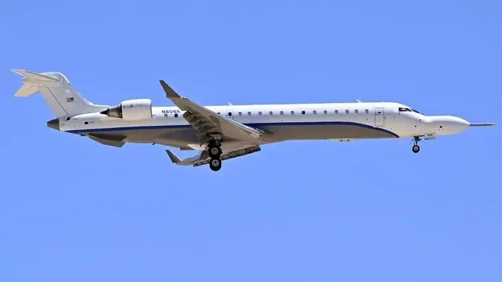 آیا آمریکا سلاح محرمانه‌اش را لو داد؟ / اولین تصویر واقعی از موشک AIM-۲۶۰ در آسمان نوادا