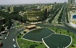  تهران قدیم؛ «عبور شتربان و شترهایش از خیابان ولیعصر»؛ دهه 20 + تصویر