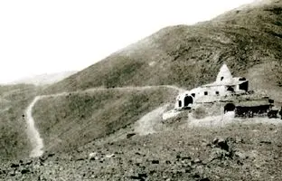 سفر به ایران قدیم؛ جاده هراز، گردنه امامزاده هاشم سال 1342 + عکس