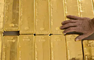 اعلام زمان جدید برگزاری حراج شمش طلا ؛ در حراج عمده و خرد متقاضیان چند شمش می توانند خریداری کنند؟